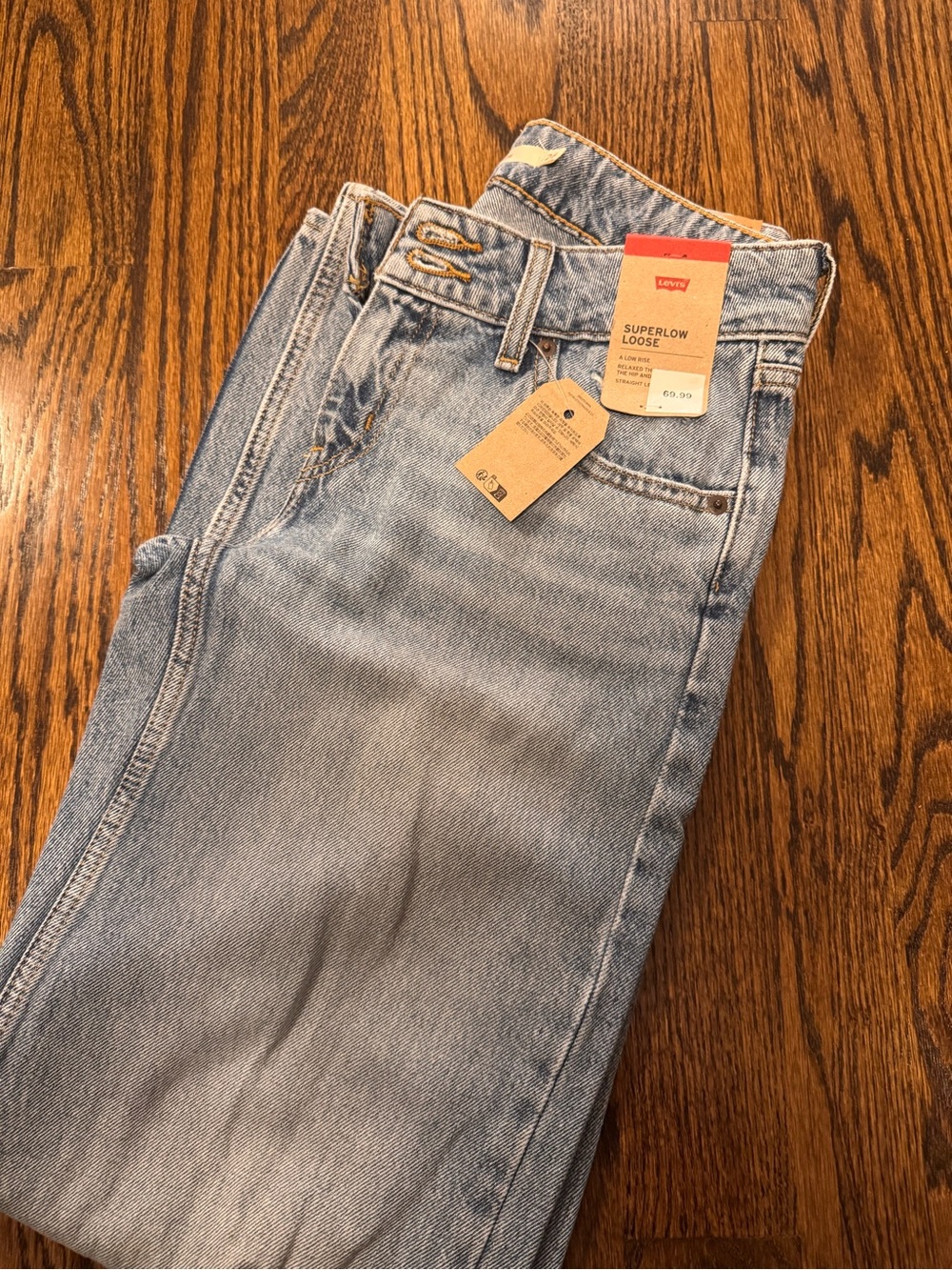 Levi's Women’s Light Blue Relaxed Superlow Jeans